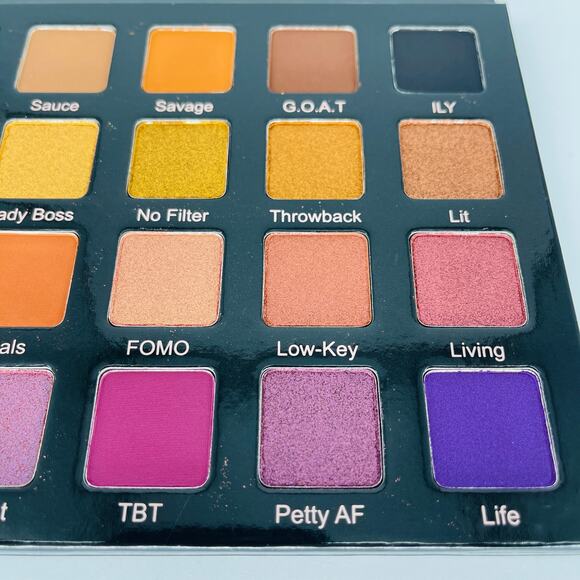 Violet Voss Hashtag - PRO Eyeshadow Palette - New / Unused - Picture 7 of 16
